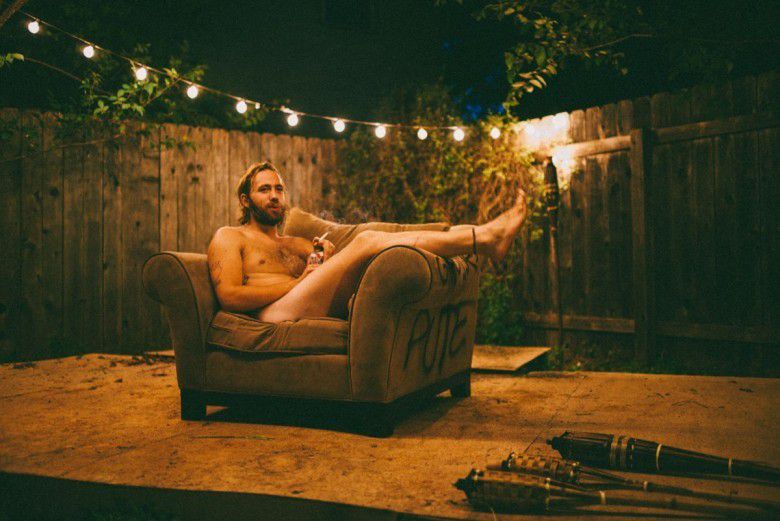 5. Telanjang didepan umum tapi di mimpi.