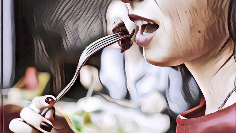 Perilaku Tidak Sopan Saat Makan yang Dianggap Biasa Saja di Negara Lain