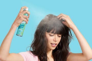 Cara Menggunakan Dry Shampoo