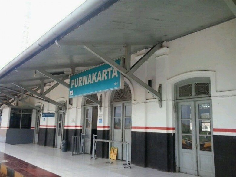 3. Stasiun Purwakarta, Purwakarta
