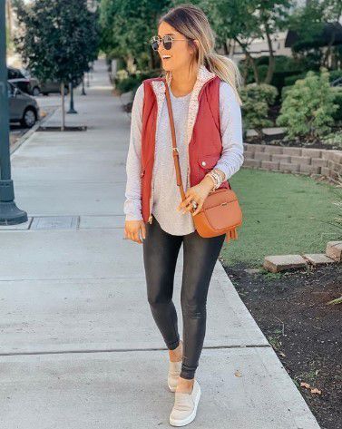 5. Rompi rajut atau bulu