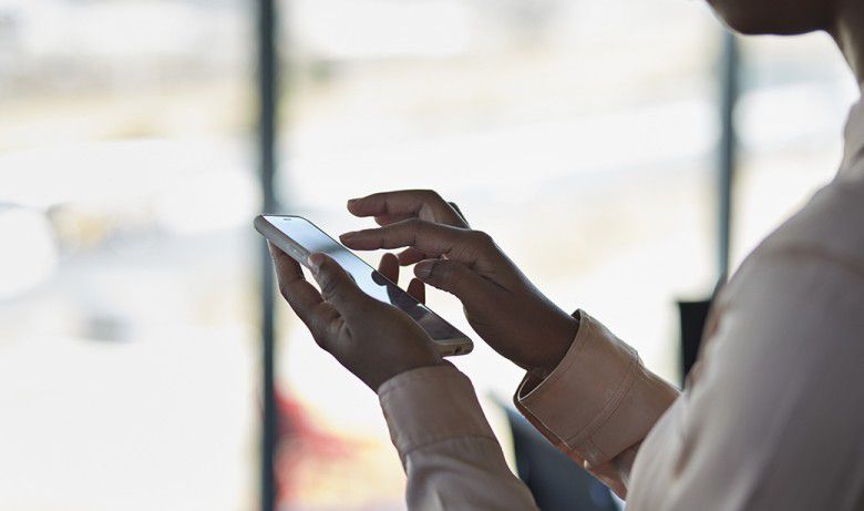 2. Jarang ngabarin dan sering tiba-tiba menghilang