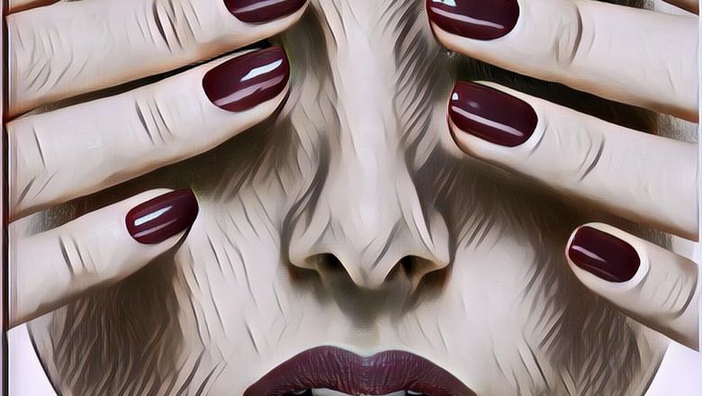 Tebak Kepribadian dari Warna Cat Kuku favorit