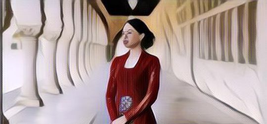 Anggun Berkebaya, Foto-foto Maudy Ayunda Wisuda S2 di Stanford University