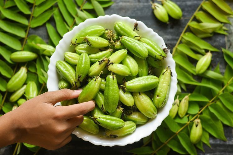 1. Mengecilkan Pori-Pori Kulit