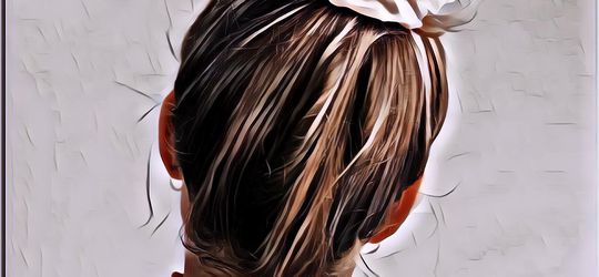 Tren Scrunchie Kembali Digemari, Nggak Cuma Stylish Tapi Bisa Mencegah Rambut Rusak Saat Dikuncir