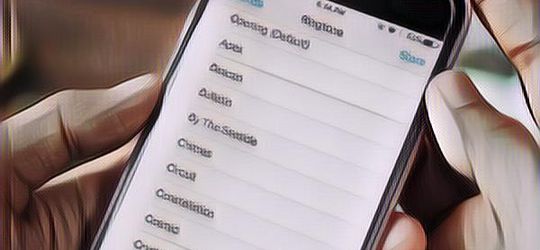 Seorang Adik Pede Pakai Nada Dering Suaranya Sendiri, Hasilnya Malah Bikin Ngakak