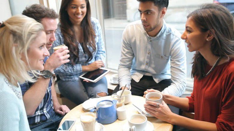 1. Bahas lingkungan sekitar