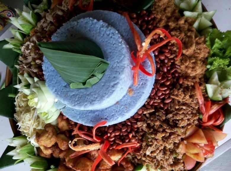 Tumpeng Biru