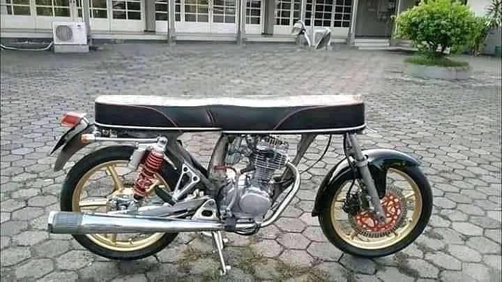 2. Modifnya keren sih, tapi gimana cara nyetirnya kalo begini