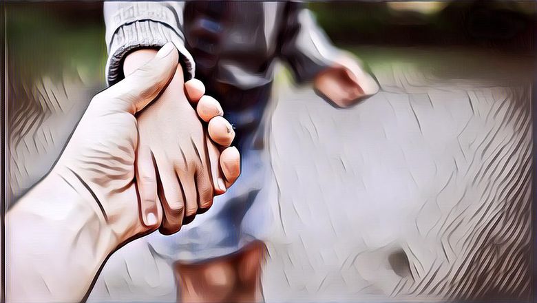 Ngakunya Sayang, Tapi 6 Zodiak Ini Kok Over Protektif, Sih?