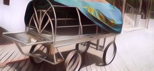 Horor Banget! Seorang Warga Tak Sengaja Melihat Keranda Terbang di Malang