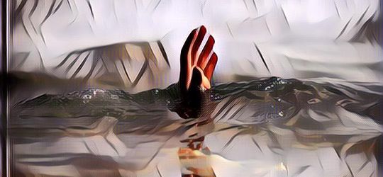 Viral, Aksi Bocil Terjun ke Sungai Beraliran Deras, Netizen : Calon TNI AL