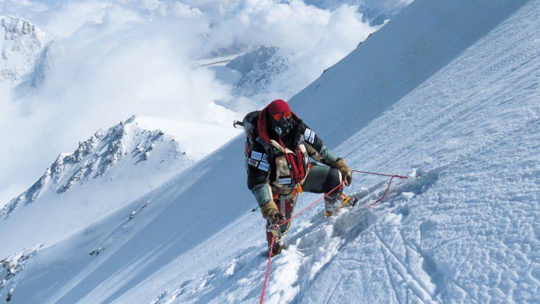 3. K2 - perbatasan Pakistan dan Tiongkok