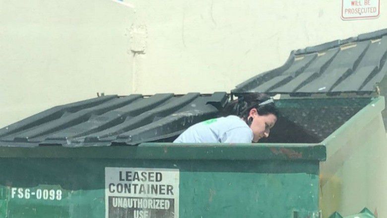 # Banyak Sampah Asing Dibawa ke Indonesia