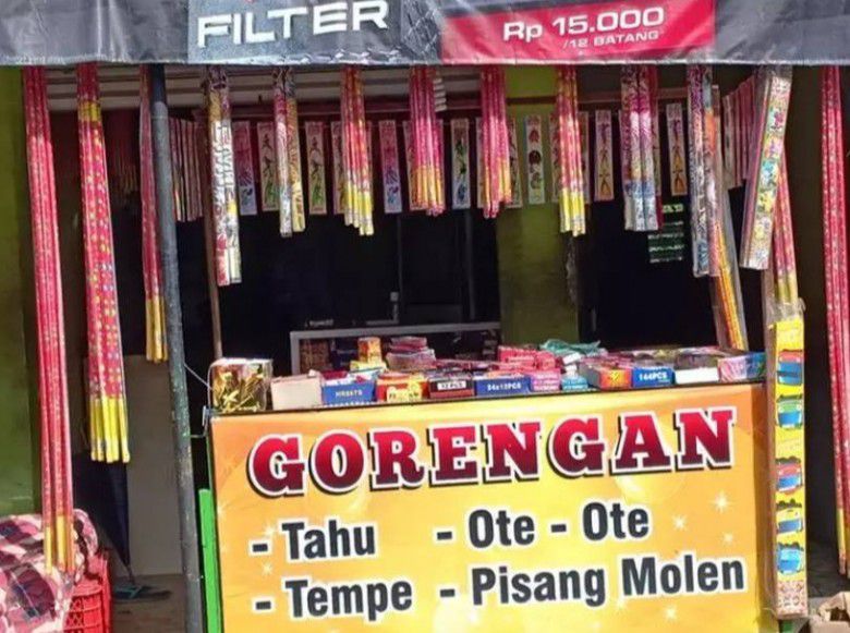 7. Jual Petasan