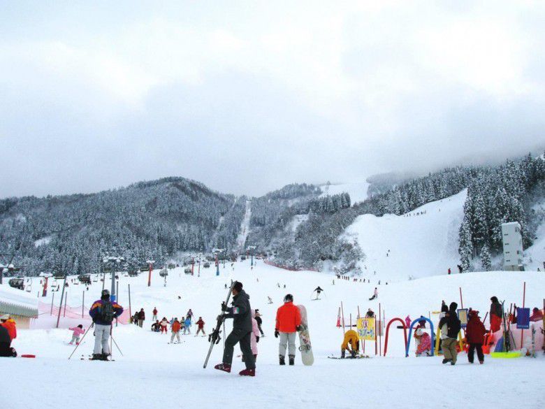 3. Bermain ski di Gyeonggi-do
