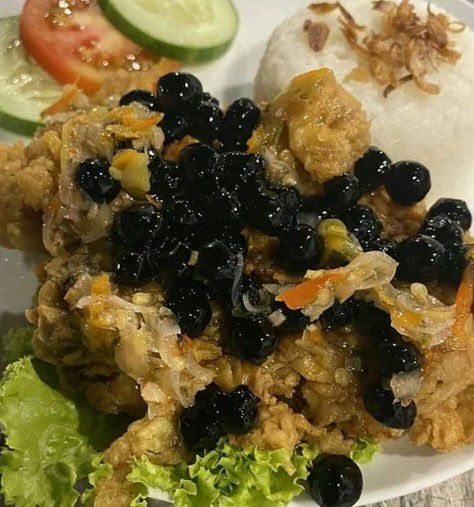 Ayam goreng boba