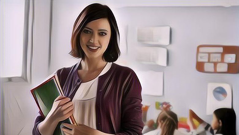 Selamat Hari Guru, Ini 5 Kriteria Guru yang Sering Jadi Favorit Siswa