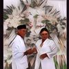 Viral Pasangan Mudah Ini Menikah di KUA, Baju Pengantinnya Bikin Salfok Harganya Cuma Rp 100 Ribuan