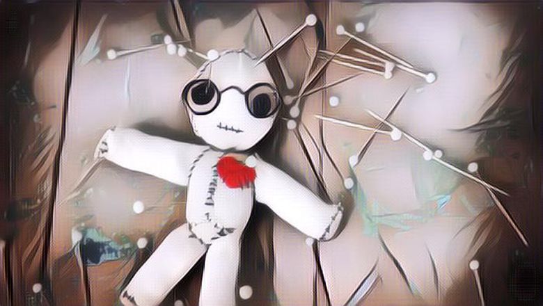 Merinding! Petugas UPK Temukan Bungkusan Berbentuk Mirip Pocong Diduga Alat Santet, Pas Dibuka Isinya Bikin Kaget