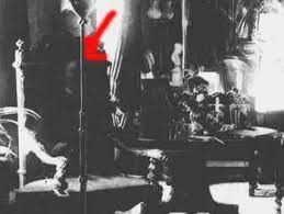 5. Foto penampakan hantu Lord Combermere yang ngeri