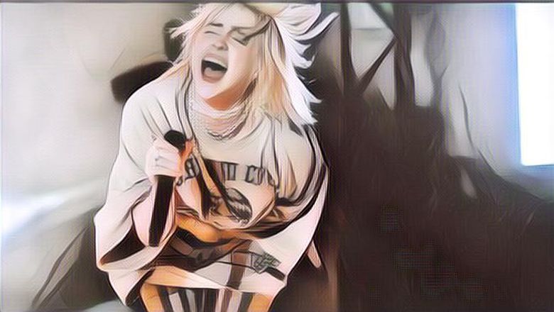 Gak Paham Lagi Deh! Embusan Napas Billie Eilish dalam Plastik Dijual Rp159 Juta