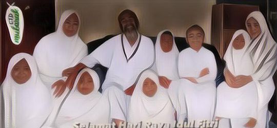 Lebaran Istri-istri Syekh Puji, Penampilan Lutfiana Ulfa Curi Perhatian