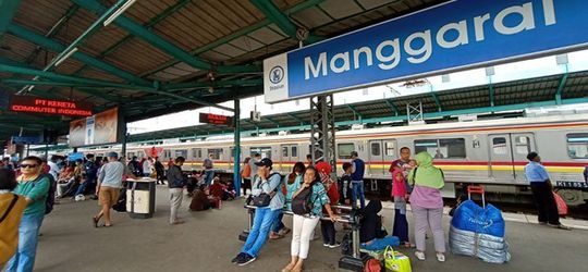 Benarkah Stasiun Kereta Manggarai Angker? Ini Faktanya
