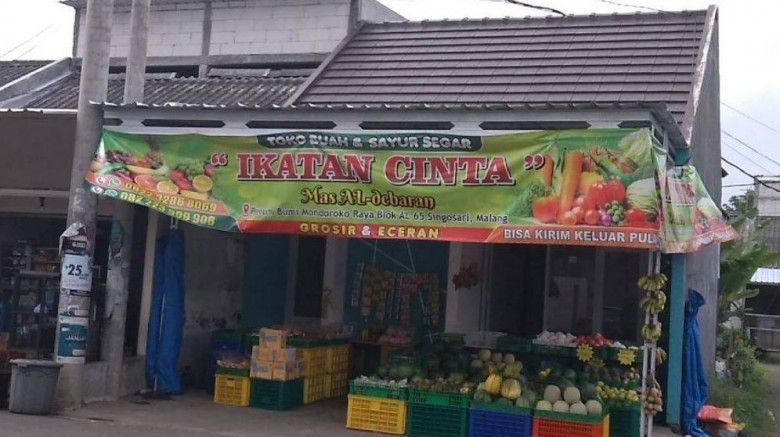 3. Viralnya sinetron Ikatan Cinta ternyata juga jadi inspirasi untuk menamai toko buah loh!