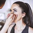 Viral Wanita Ini Tunjukkan Makeup Alisnya yang Aneh, Ada Alis di Atas Alis!