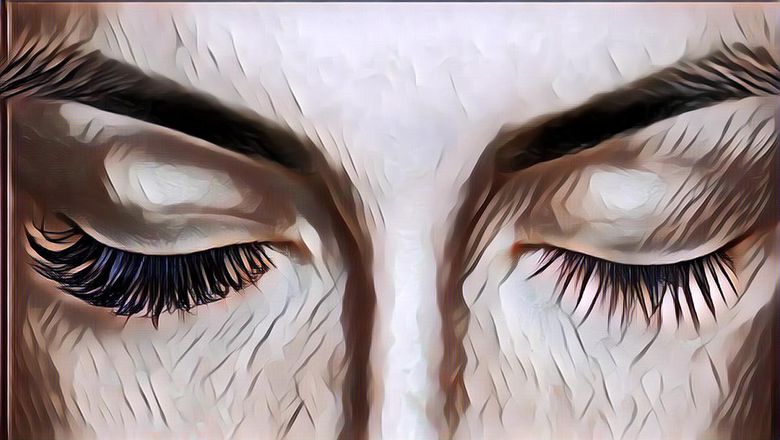 Cantik Sih, Tapi Eyelash Extension Juga Punya Efek Samping Lho!