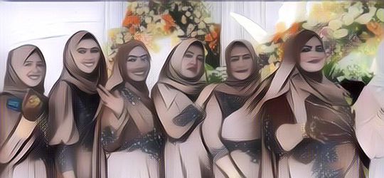 Heboh Video Kumpulan Emak-Emak Madura Sedang Kondangan, Pakaiannya Bak ‘Toko Emas Berjalan’