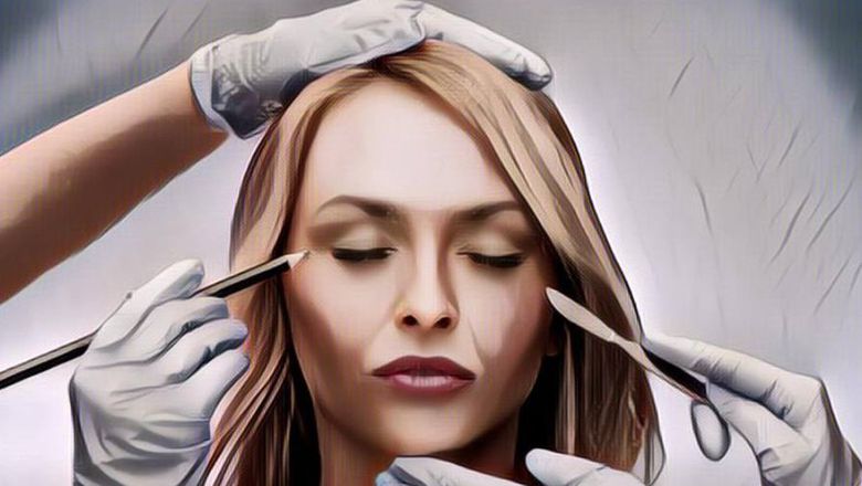 Duh, Kepala Wanita Ini Mendadak ‘Meledak’ di Pesawat Akibat Pasca Operasi