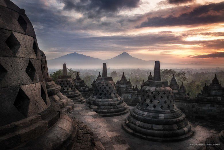 5. Candi Borobudur