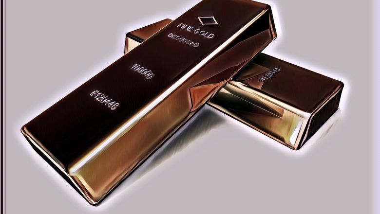 Sempat Dikira Sampah, Ternyata Isinya Emas