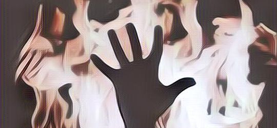 Sadis! Seorang Istri Bakar Suami Hingga Tewas Karena Password Handphone~