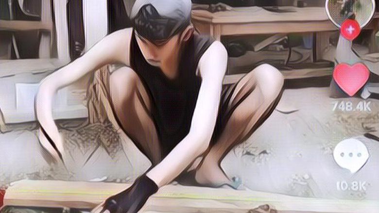 Pria Ini Bikin Tutorial Bikin Talenan, Aksinya Malah Bikin Warganet Ngakak