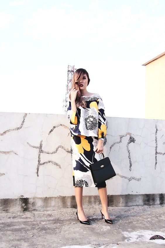 Dress bermotif besar