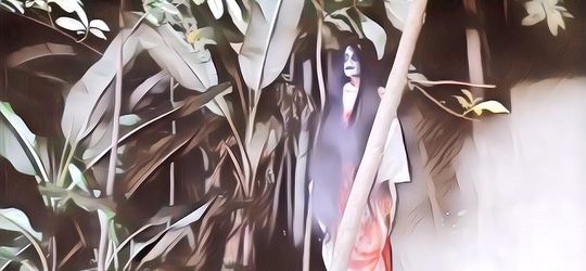 Heboh Video Kuntilanak Dipukul Batako, Ternyata Ampuh Buat Usir Hantu!