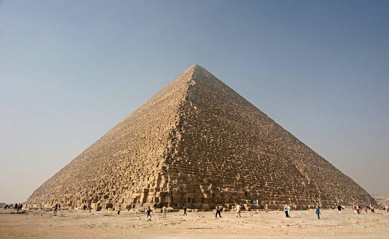 4. Piramida Giza, Mesir