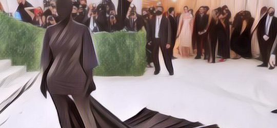Kim Kardashian Tampil Misterius Di MET Gala 2021, Begini Penampilannya