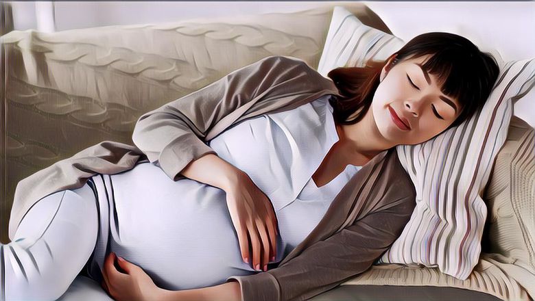 Seperti Ini Ternyata Posisi Janin Saat Ibu Tidur Miring ke Kiri