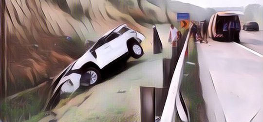 MERINDING! Di Tol Cipularang Ada “Kuburan” Mobil Bekas Kecelakaan