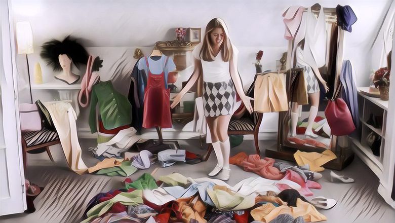 Lagi Perjalanan dan Gak Ada Setrika? Atasi Baju Kusut Pakai Benda Ini!