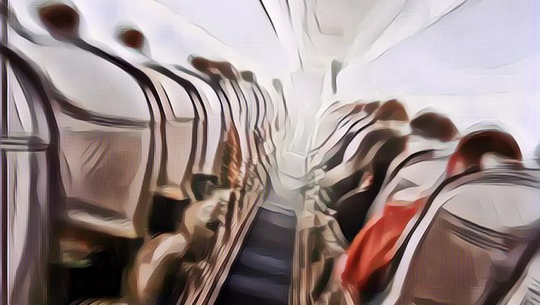 Penumpang Ini Menangis Ceritakan Detik-detik Pesawat akan Jatuh karena Cuaca Buruk