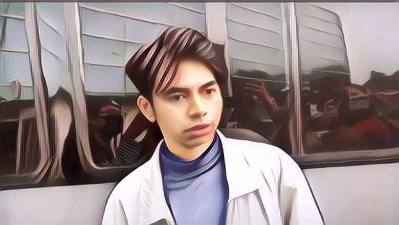 Belum Lama Ini Disebut Jadi “Tukang Parkir”, Kini Dimas Ahmad Jualan Bakso Lagi