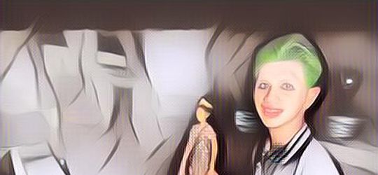 Nekat Banget! Uji Nyali Joget Di Kuburan Pakai Dandanan Joker, Yang Terjadi Sama Pria Ini Setelahnya Tak Diduga