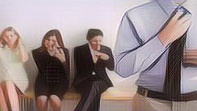 Hari Pertama Masuk Kerja? Begini Cara Mendapatkan First Impression yang Baik Saat Perkenalan