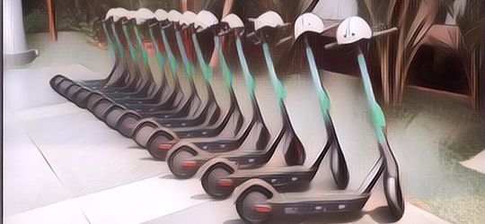 Kronologi 2 Pengendara Skuter Listrik GrabWheels Tewas Ketabrak Mobil